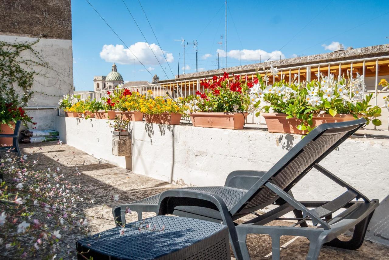 Il Garbino Suite And Apartment Lecce Exterior foto