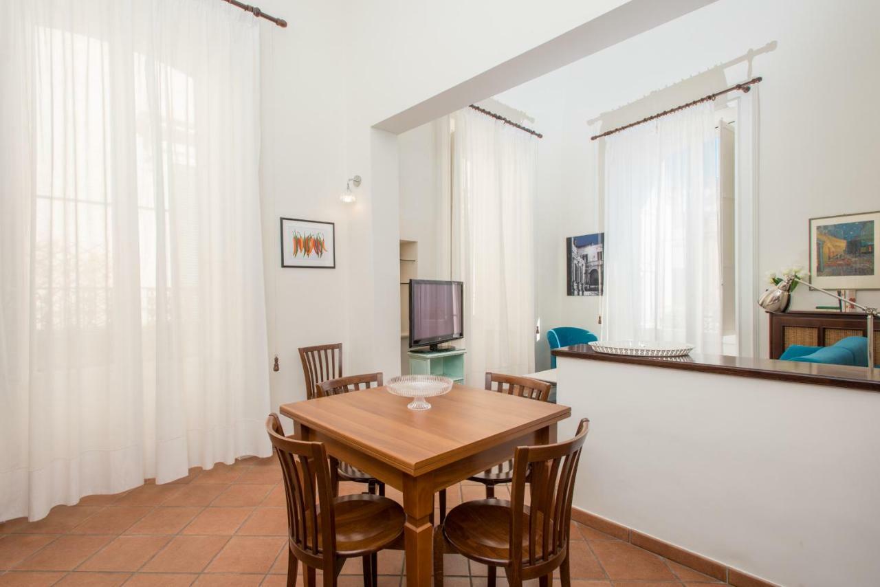 Il Garbino Suite And Apartment Lecce Exterior foto